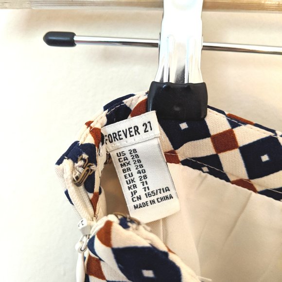 H&M patterned mini skirt - Picture 3 of 3